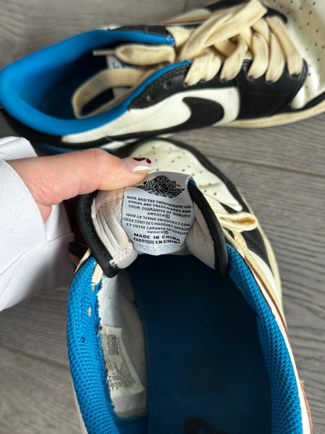 Nike Air Jordan 1 Low Travis Scott - photo 4