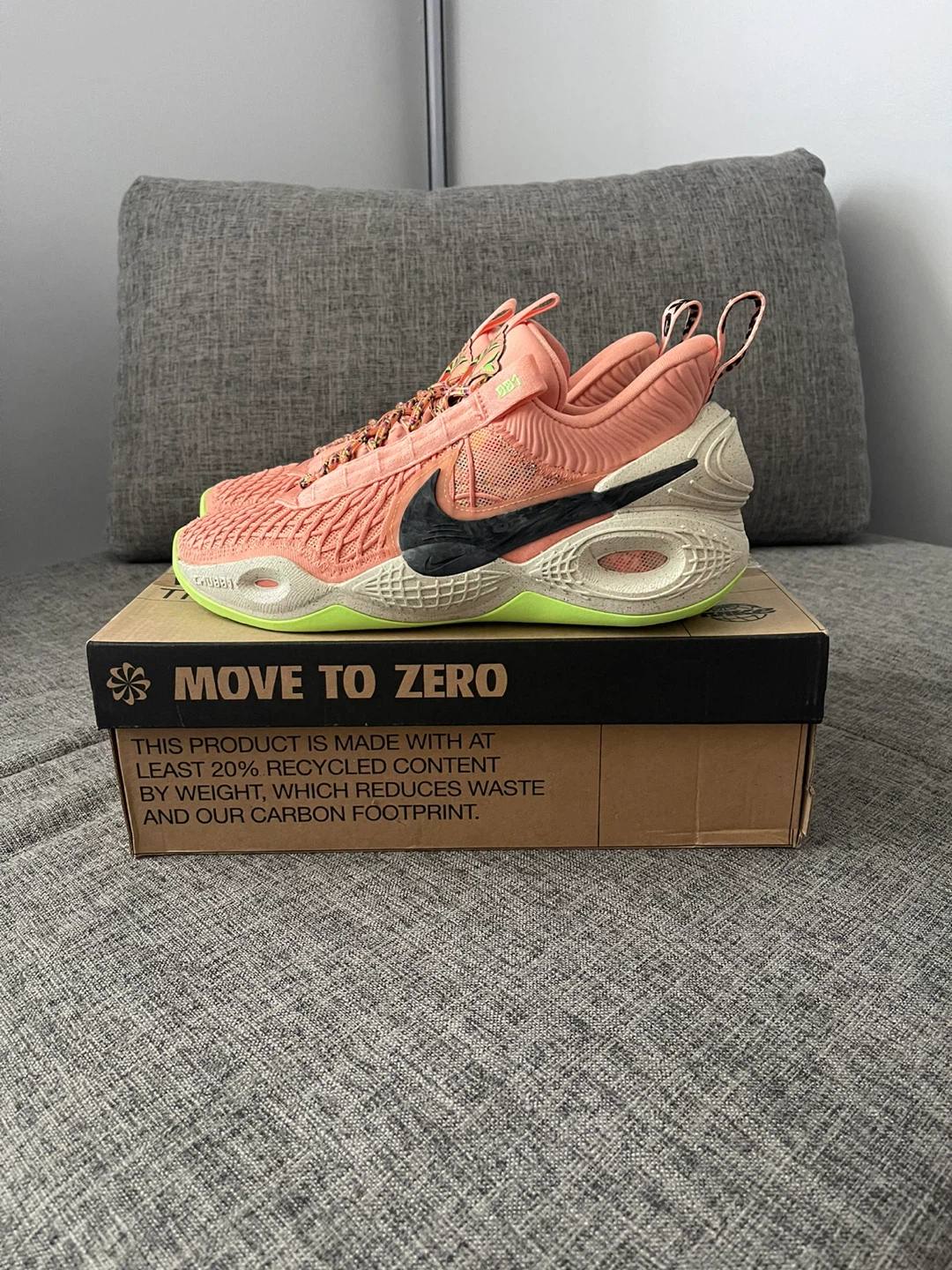 Brand new Nike Cosmic Unity 3 BB1 Shoes - Size 8