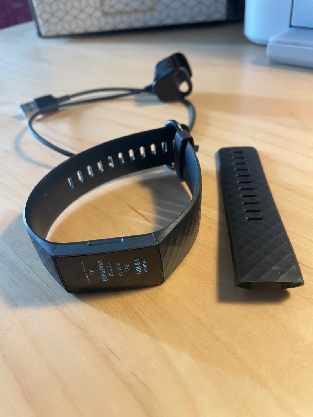 FITBIT Charge 3