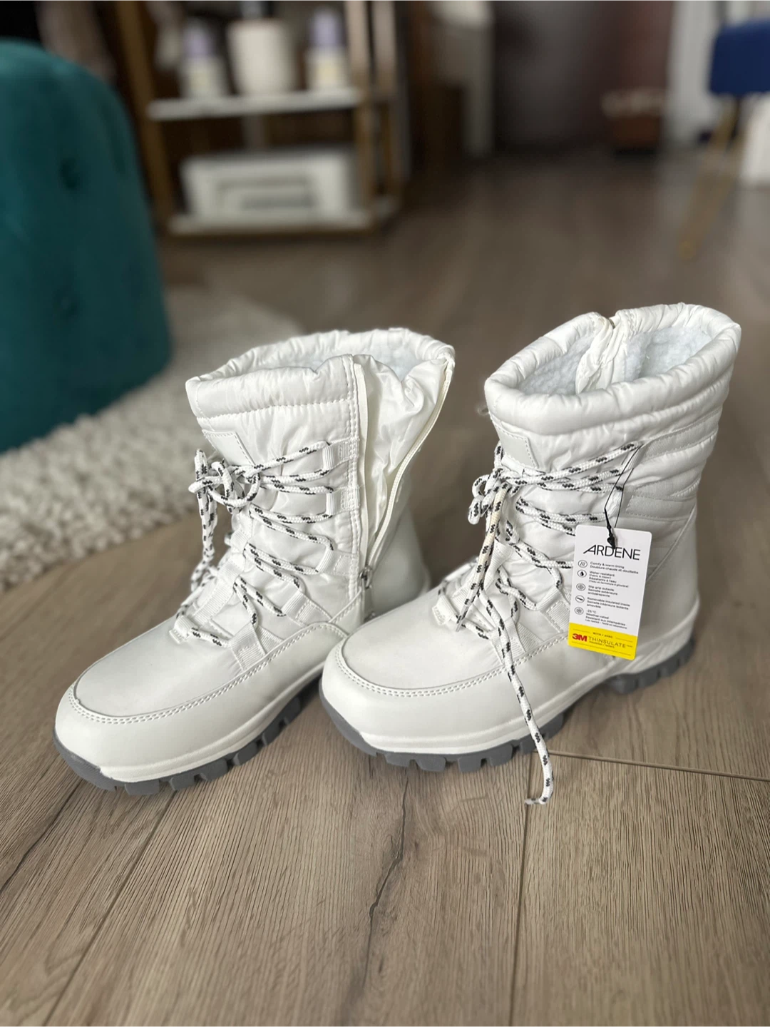 (NEW) Ardene White Winter Boots