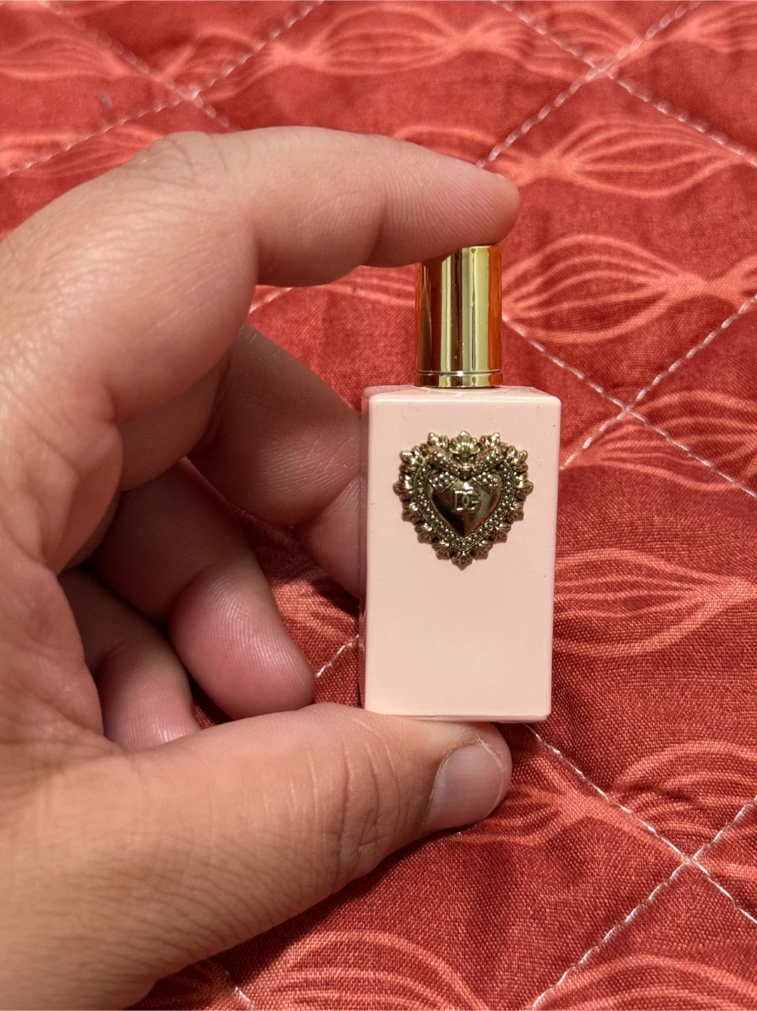 Variety of Perfume Samples - photo 5