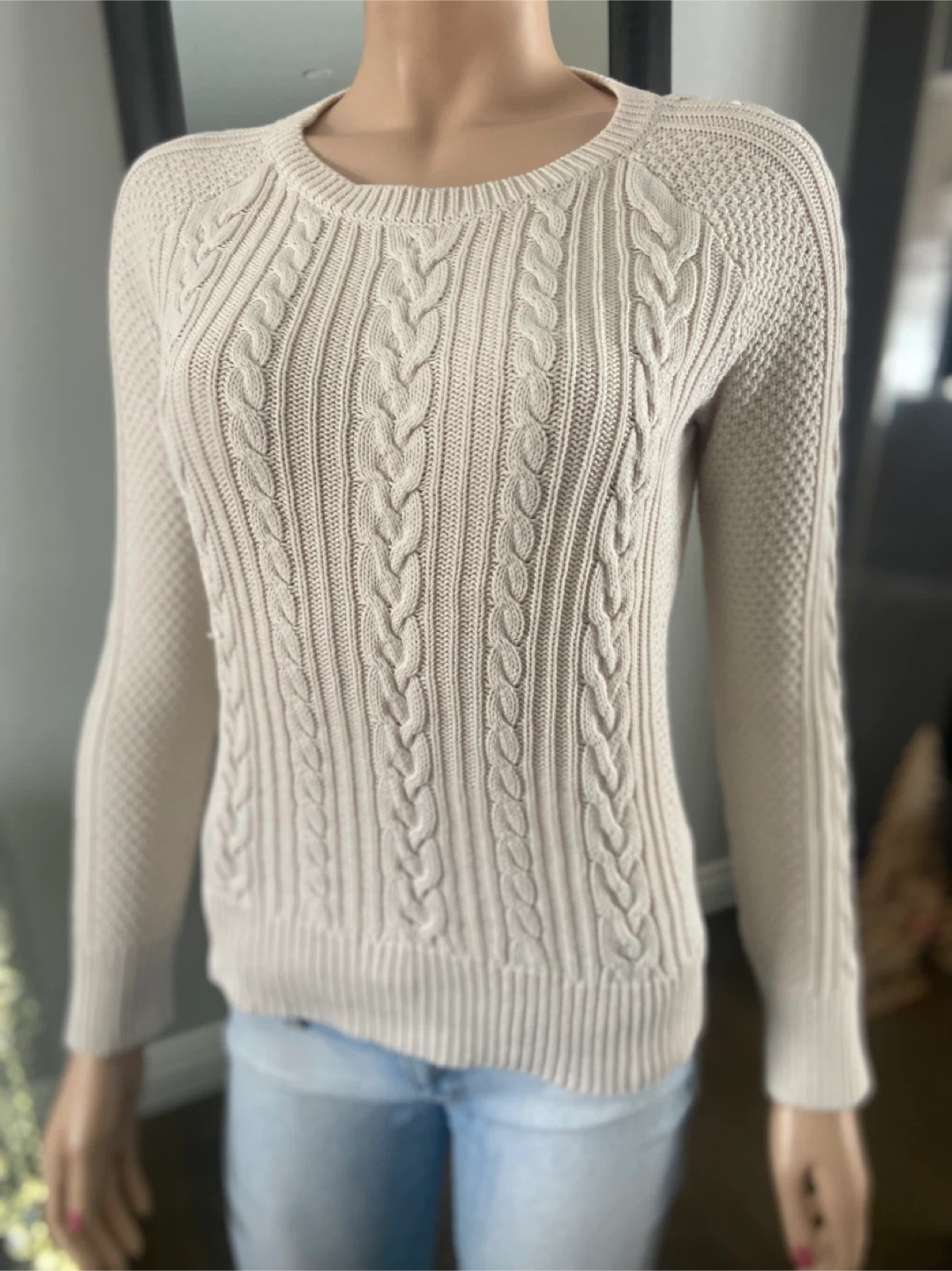 EUC: Banana Republic Cable Knit Sweater - Cream Size Small - photo 3