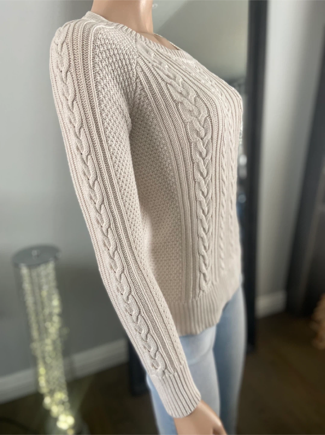 EUC: Banana Republic Cable Knit Sweater - Cream Size Small - photo 5