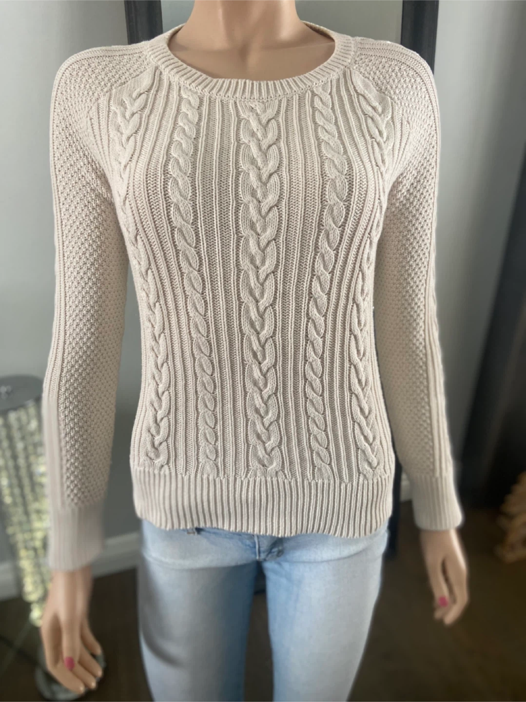 EUC: Banana Republic Cable Knit Sweater - Cream Size Small - photo 2