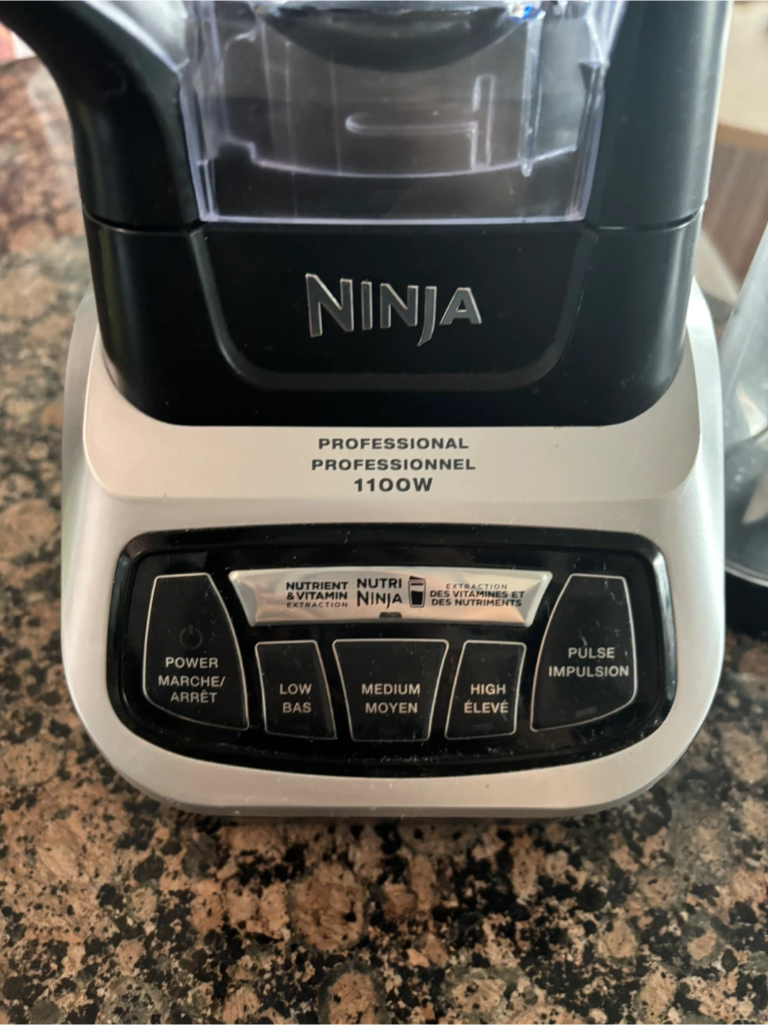 Ninja Professional 1100W Blender - photo 2