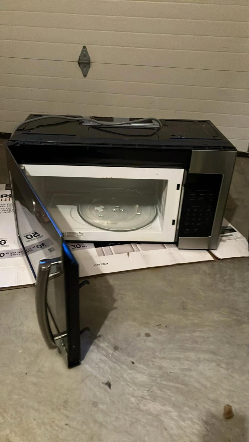 GE JVM1635SF01 Microwave Oven ( over the range with exhaust) - photo 2