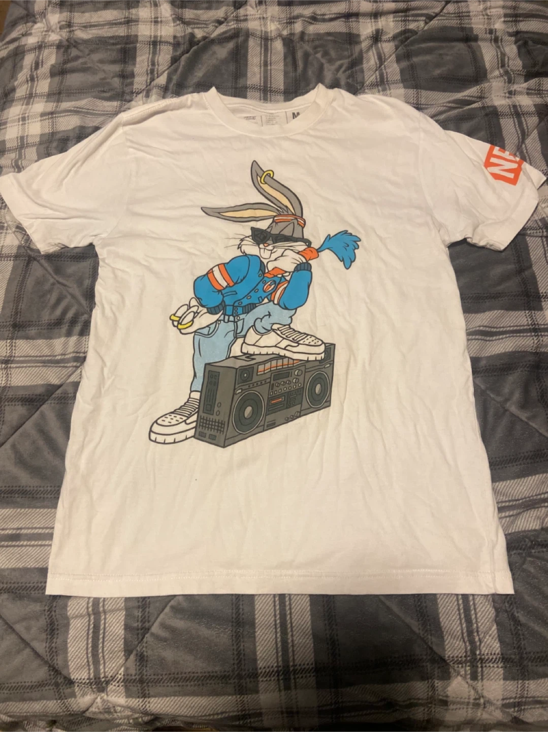 Mens Bugs Bunny T-Shirt Size Medium