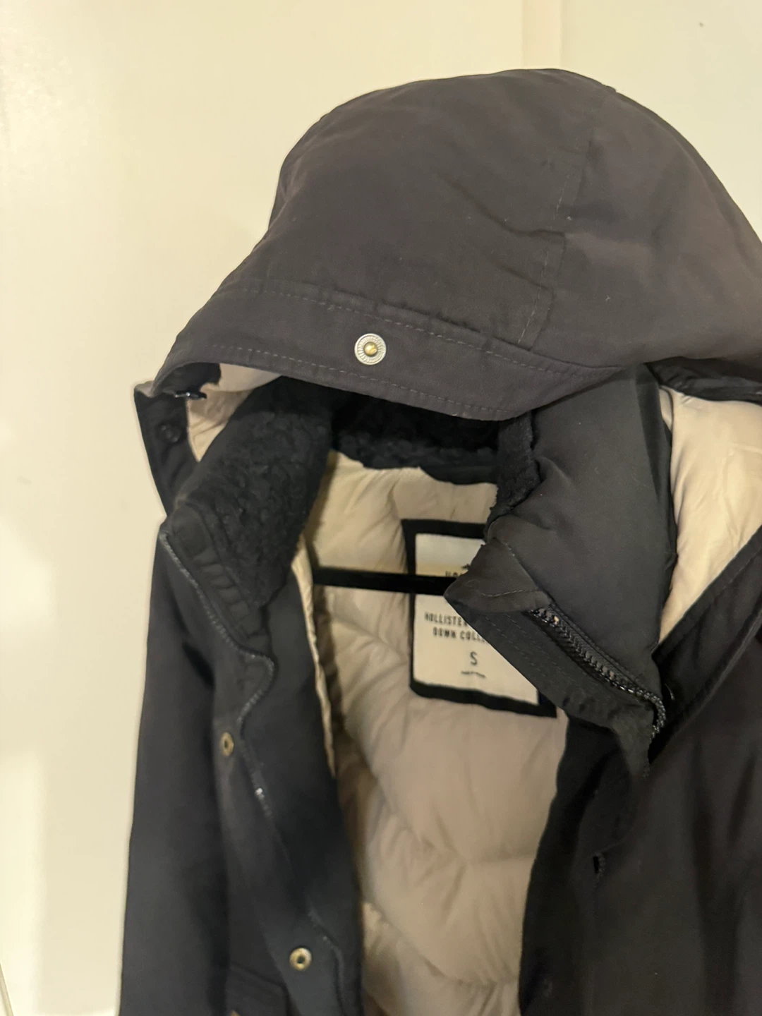 Hollister Ultimate Down Collection Black Parka - Size S - photo 3