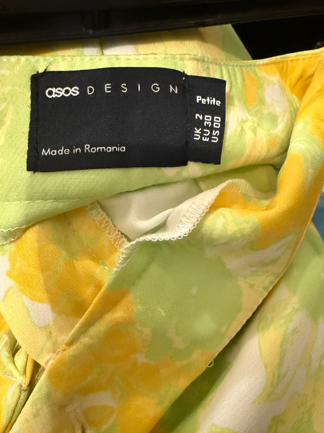 ASOS Design Petite Floral Pants - Size US 00 - photo 2