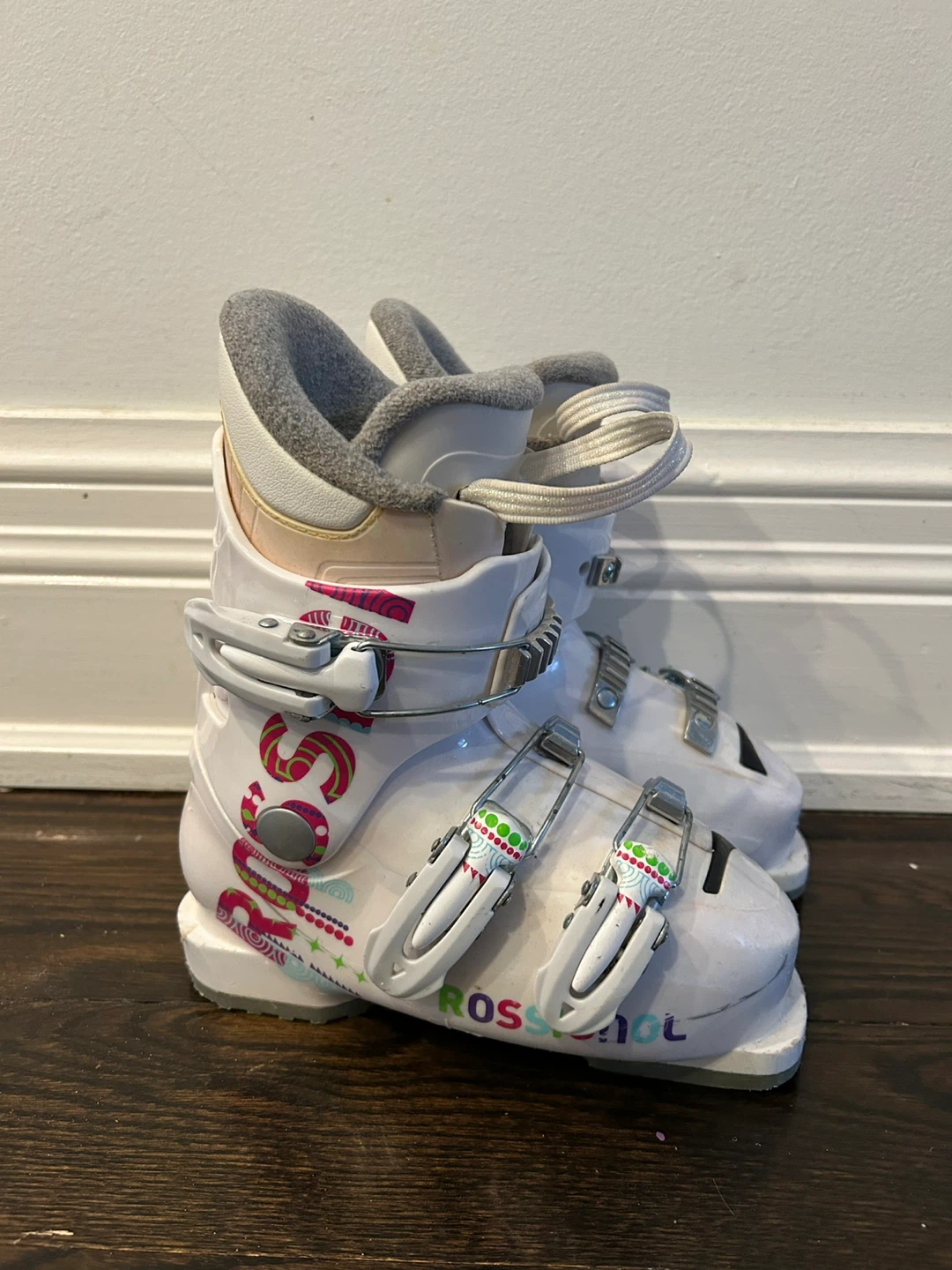Junior ski boots (195)