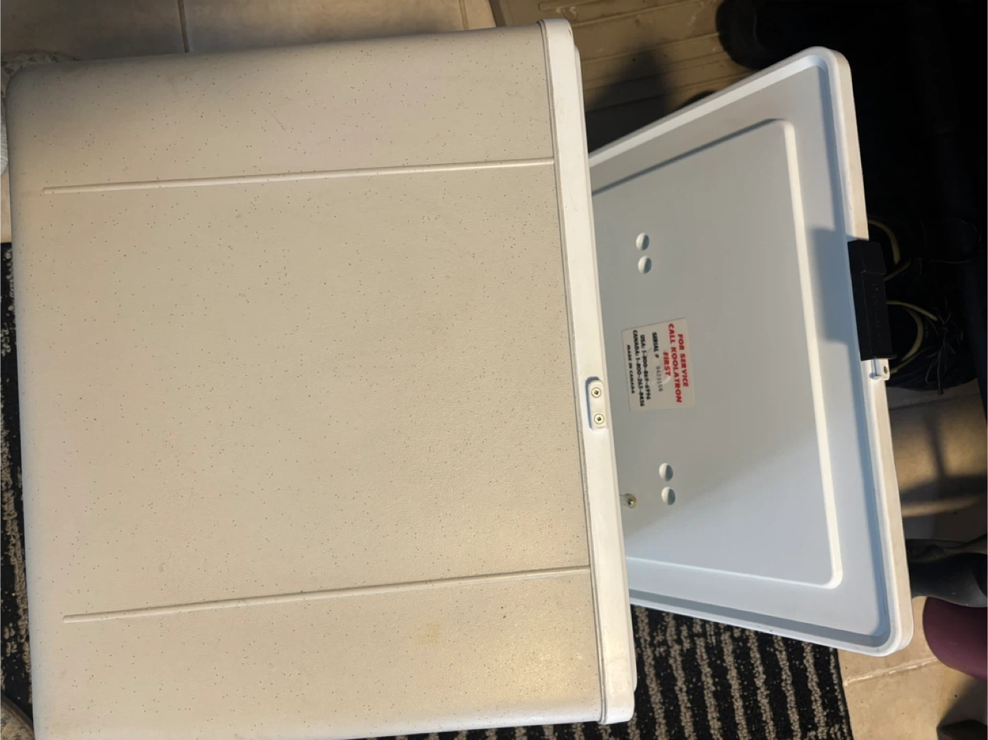 Koolatron Voyager P27 Portable 12V Cooler/Warmer - photo 3