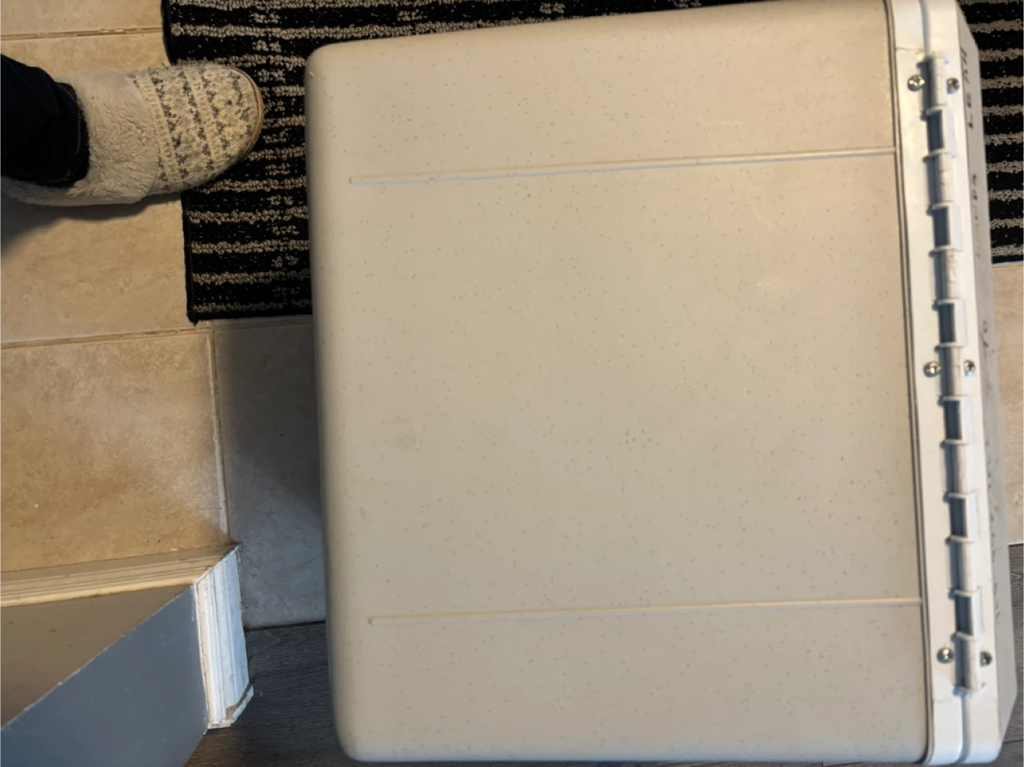 Koolatron Voyager P27 Portable 12V Cooler/Warmer - photo 5