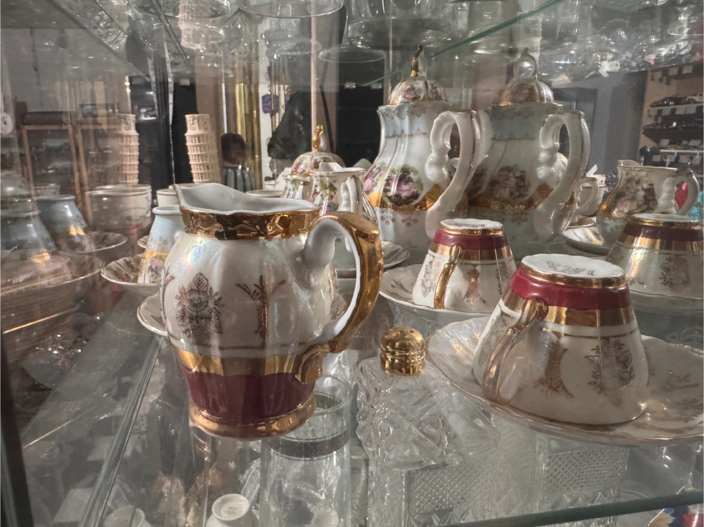 Valentine Sale! Vintage Tea Set - photo 2