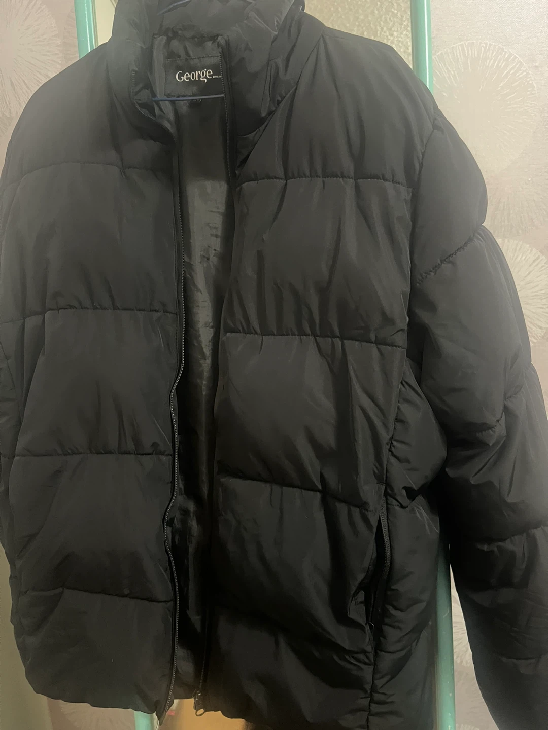 George Black Puffer Jacket - Size M - photo 2