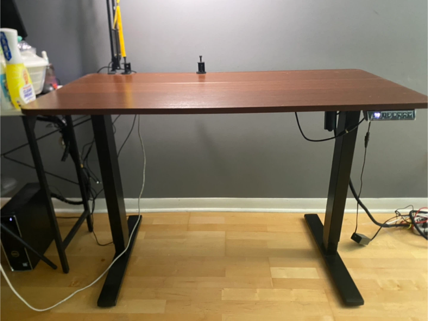 Adjustable Height Standing Des（120cmx60cm)