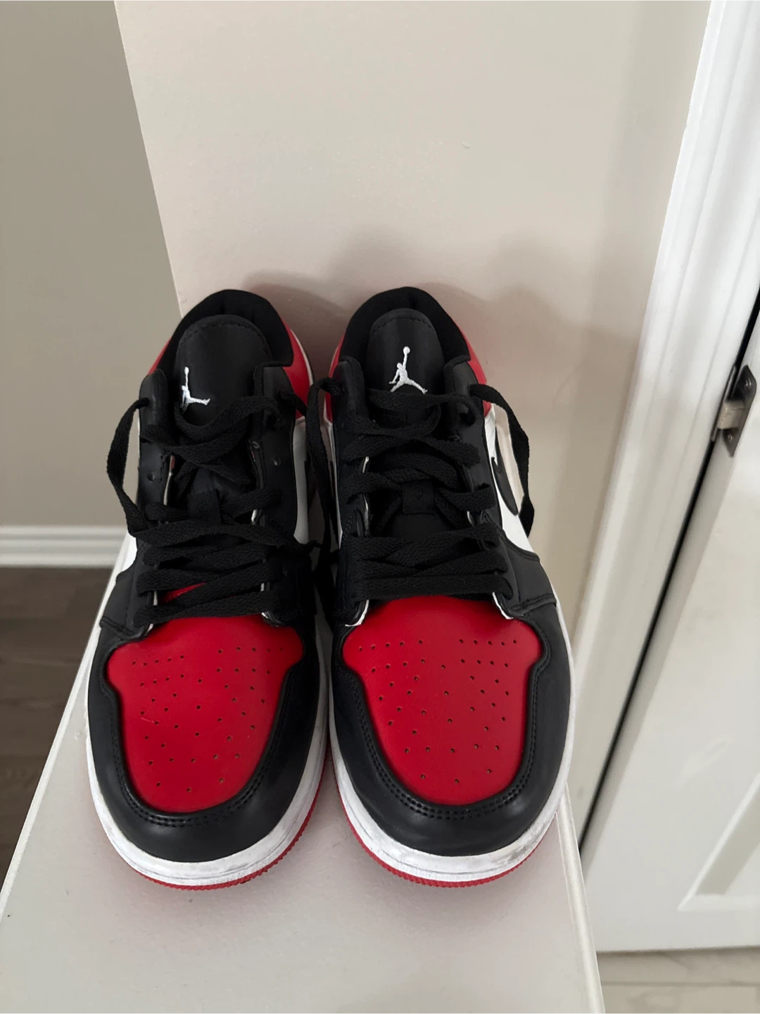 Nike Air Jordan 1 Low Red/Black Size 11 - photo 2