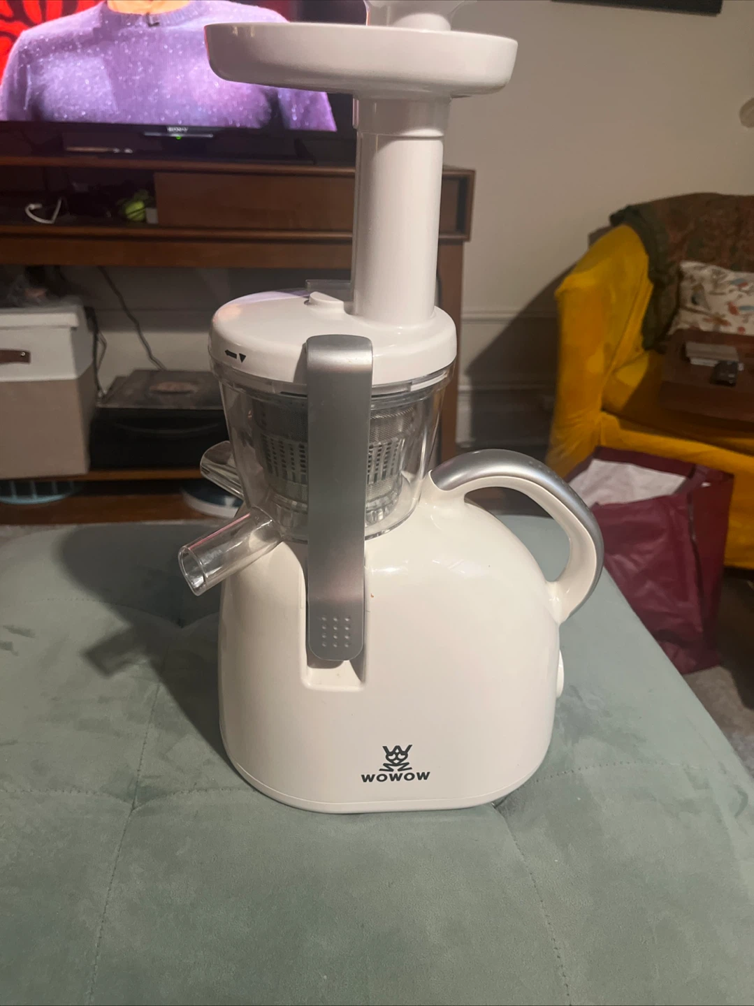 Wowow Cold Press Juicer Masticating Juice Extractor - photo 2