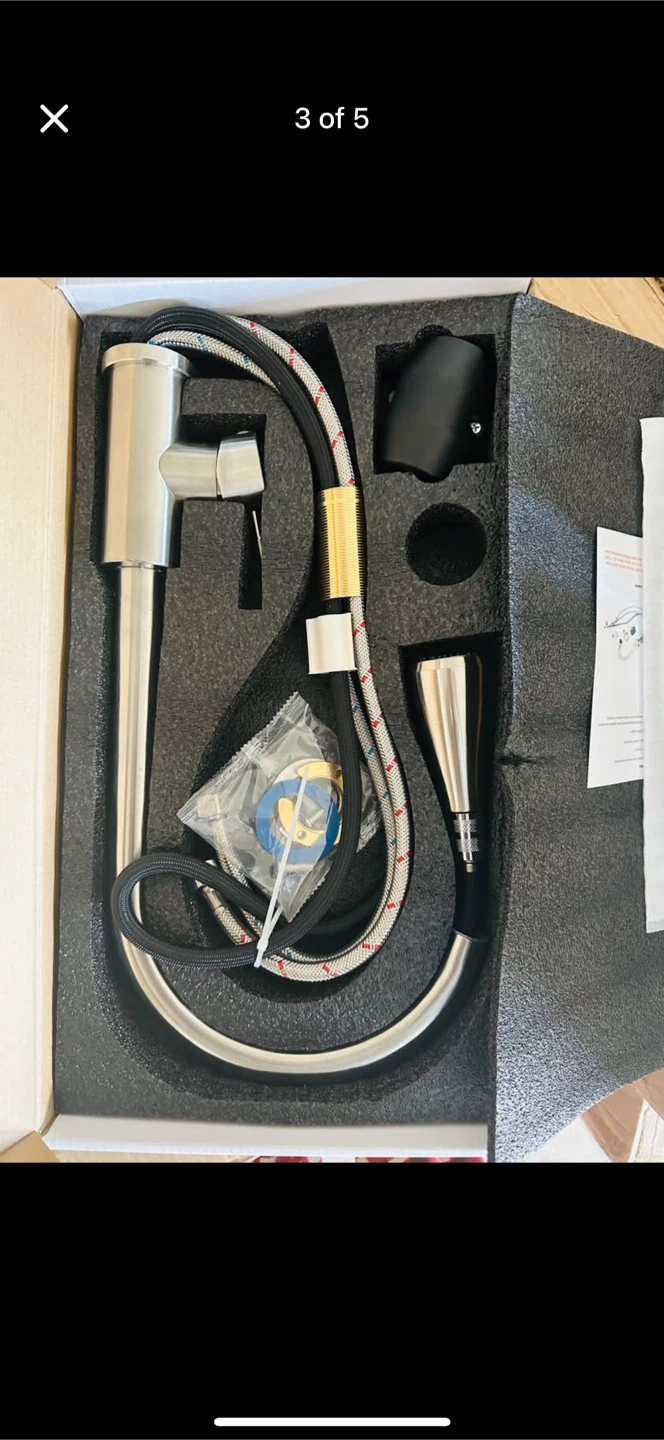 Brand New Kitchen Sink Faucet – Pull Down, 3 Spray - photo 3
