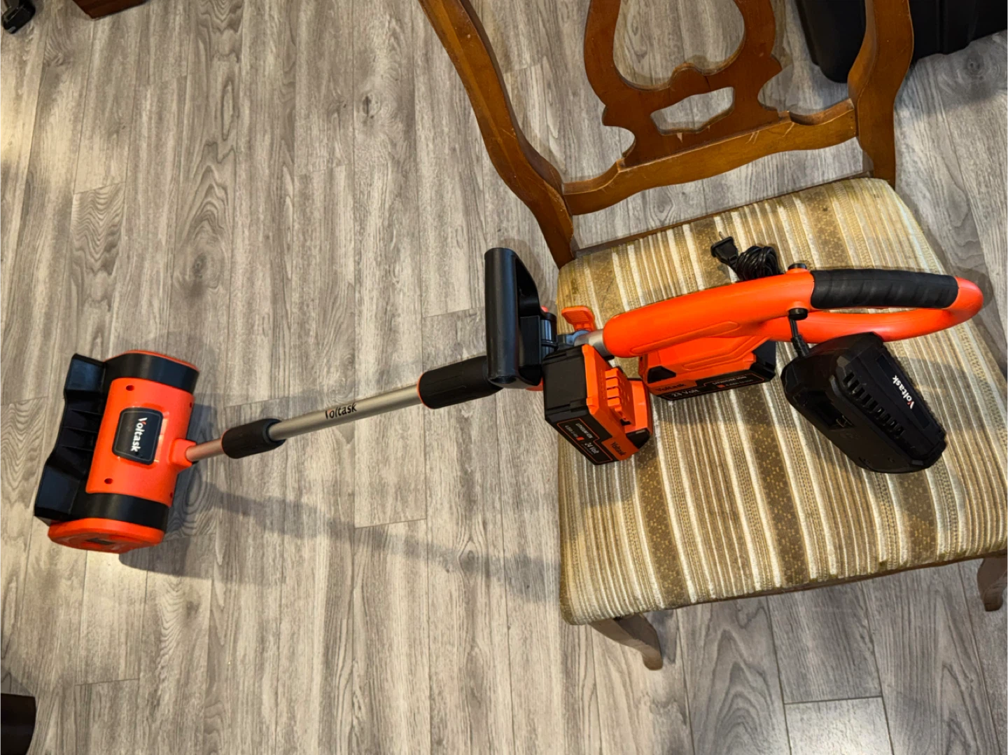 Voltask Cordless Snow Shovel with 2 battery