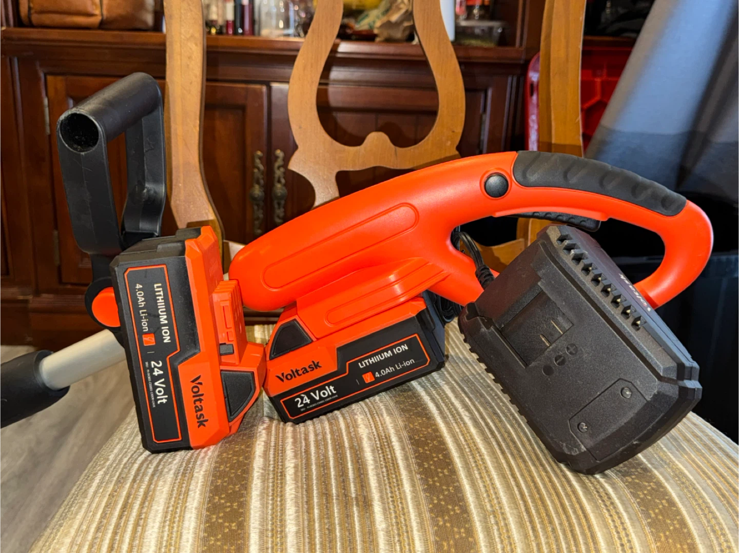 Voltask Cordless Snow Shovel with 2 battery - photo 3