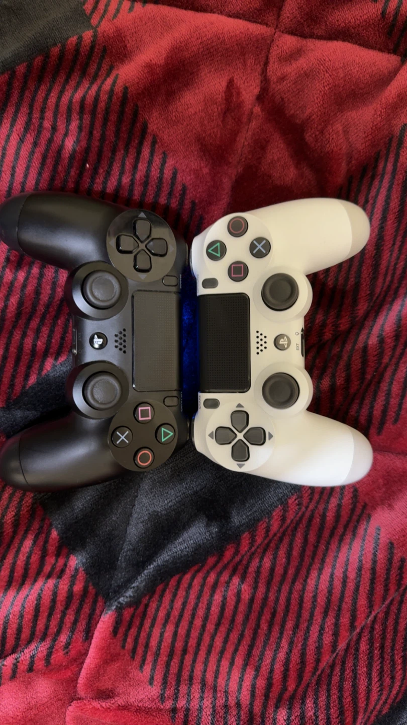 PlayStation 4 DualShock 4 Controllers - photo 2
