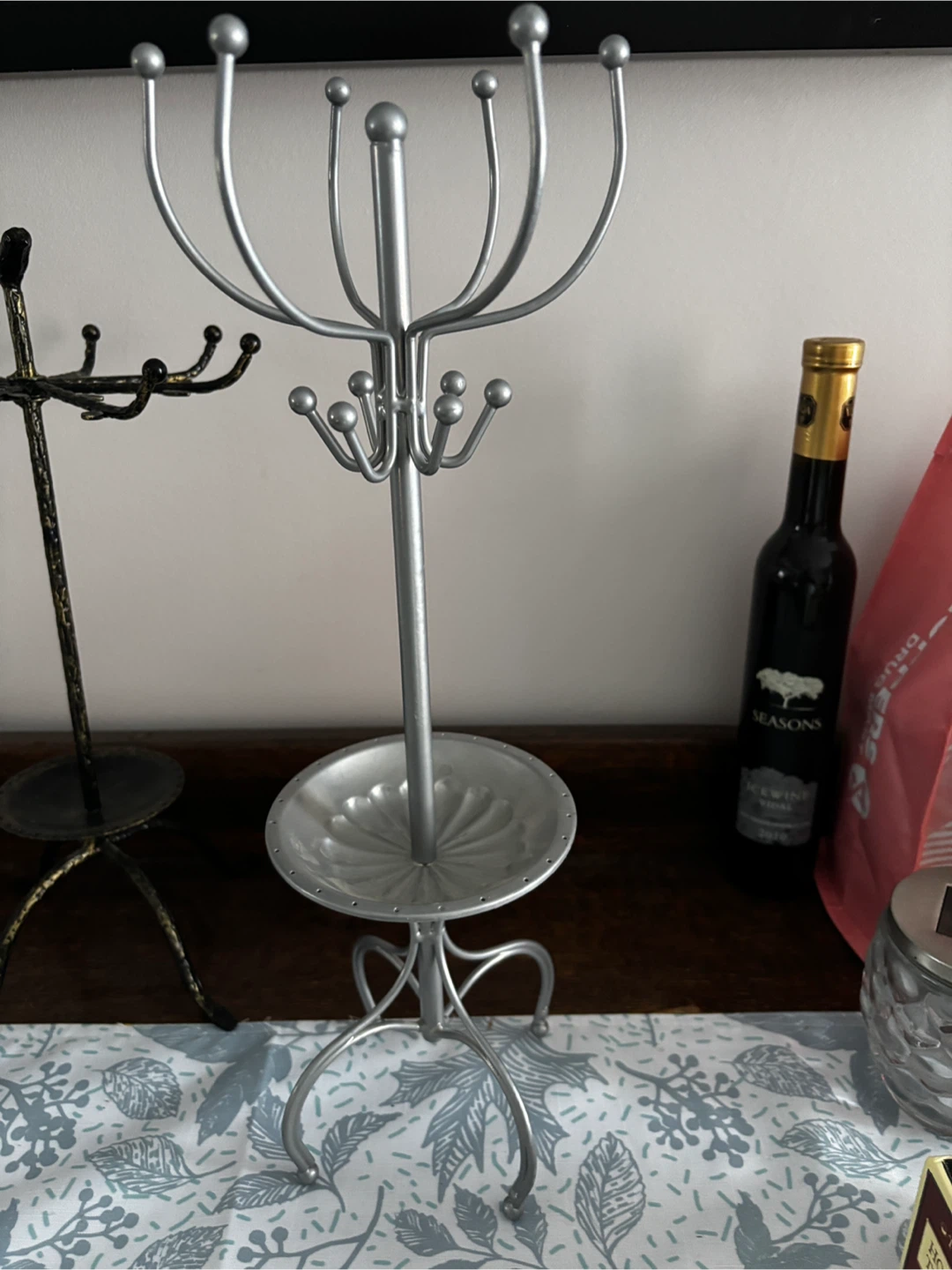 Jewelry Stands