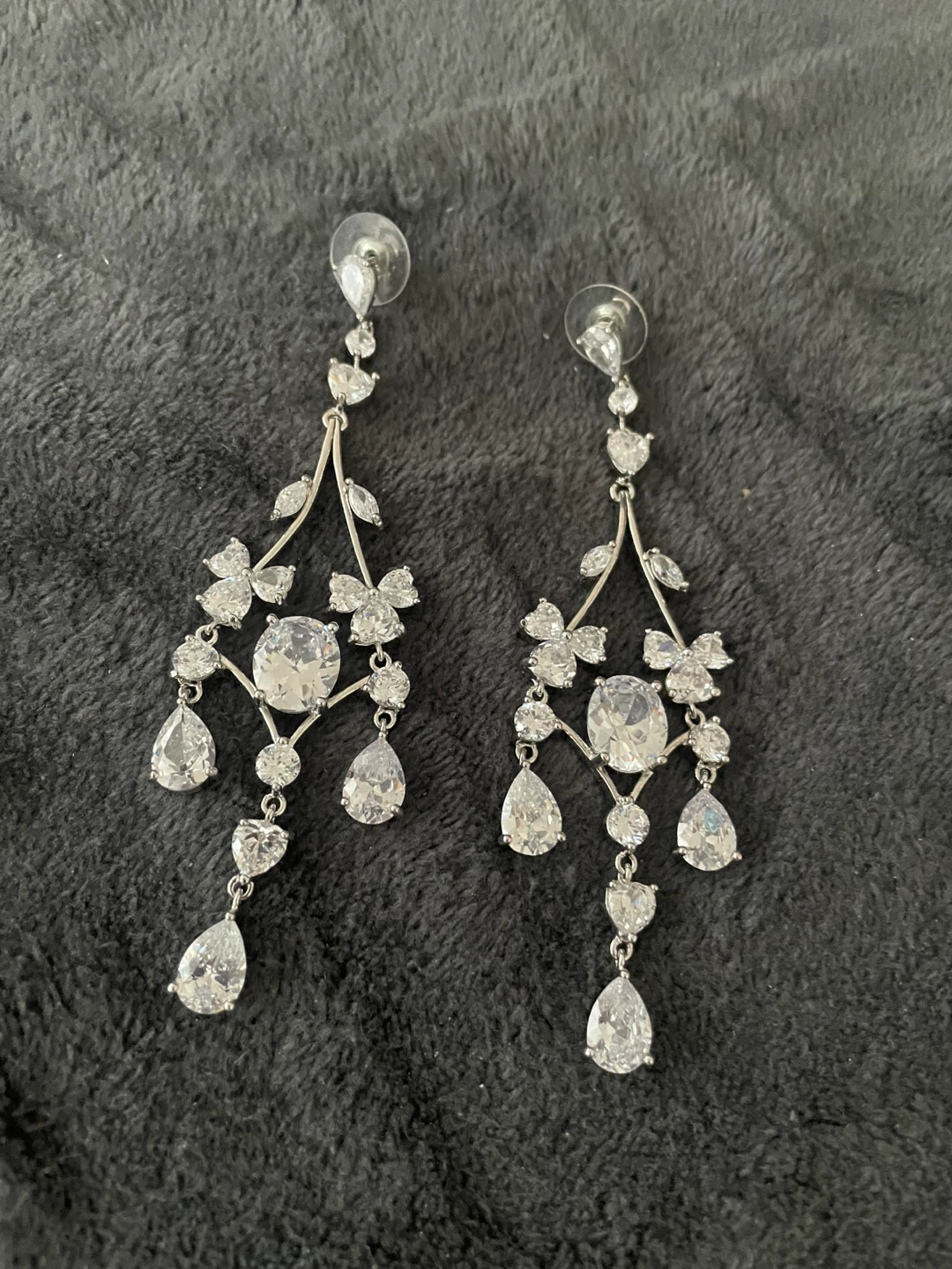 Elegant Silver Dangle Earrings