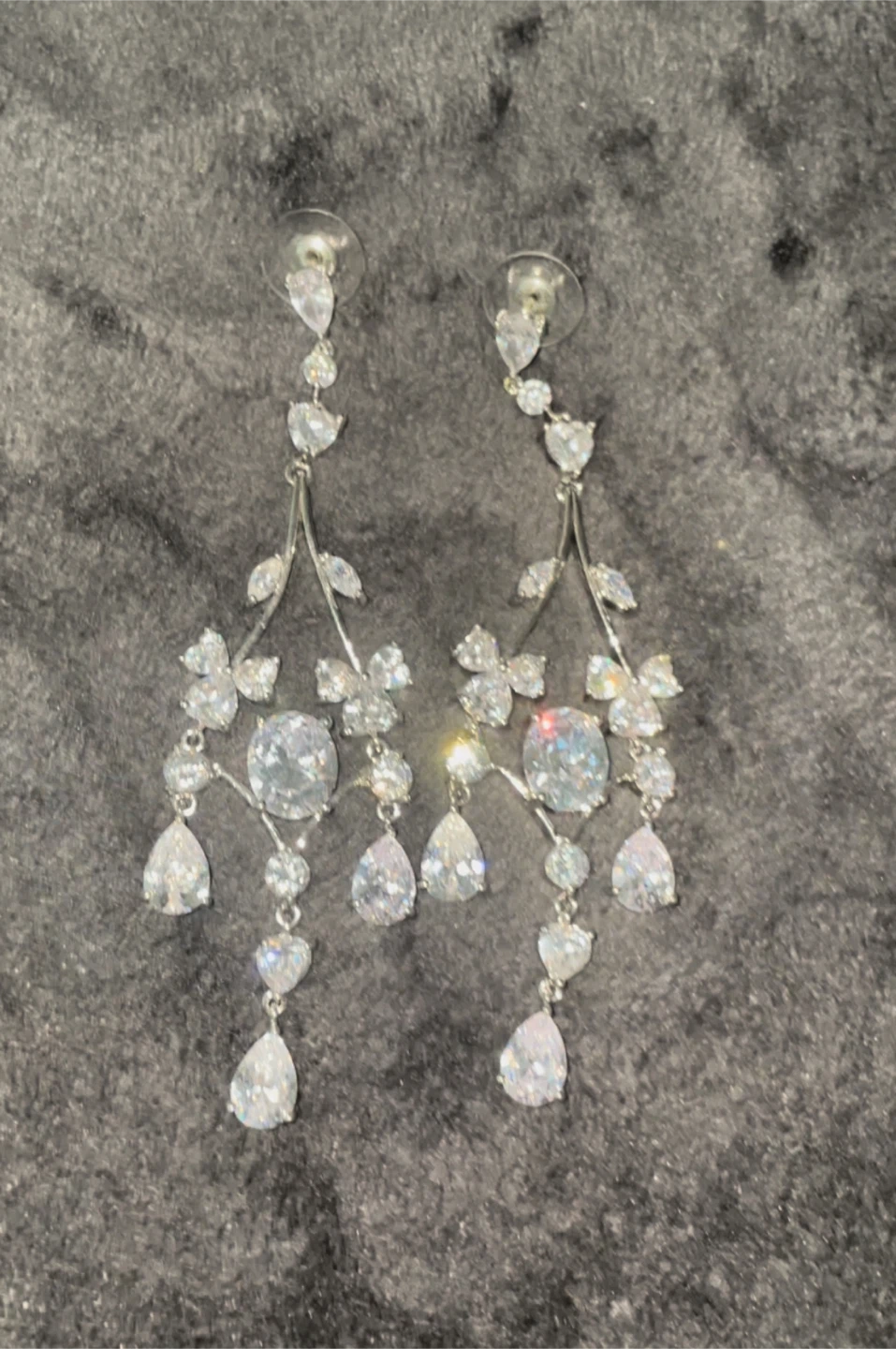 Elegant Silver Dangle Earrings - photo 3