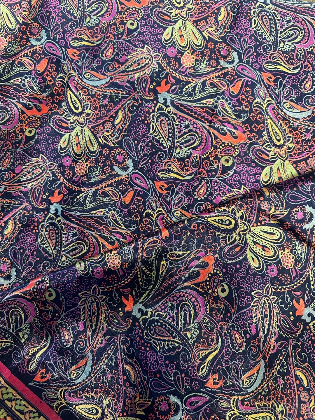 Paisley Pattern Saree - photo 2