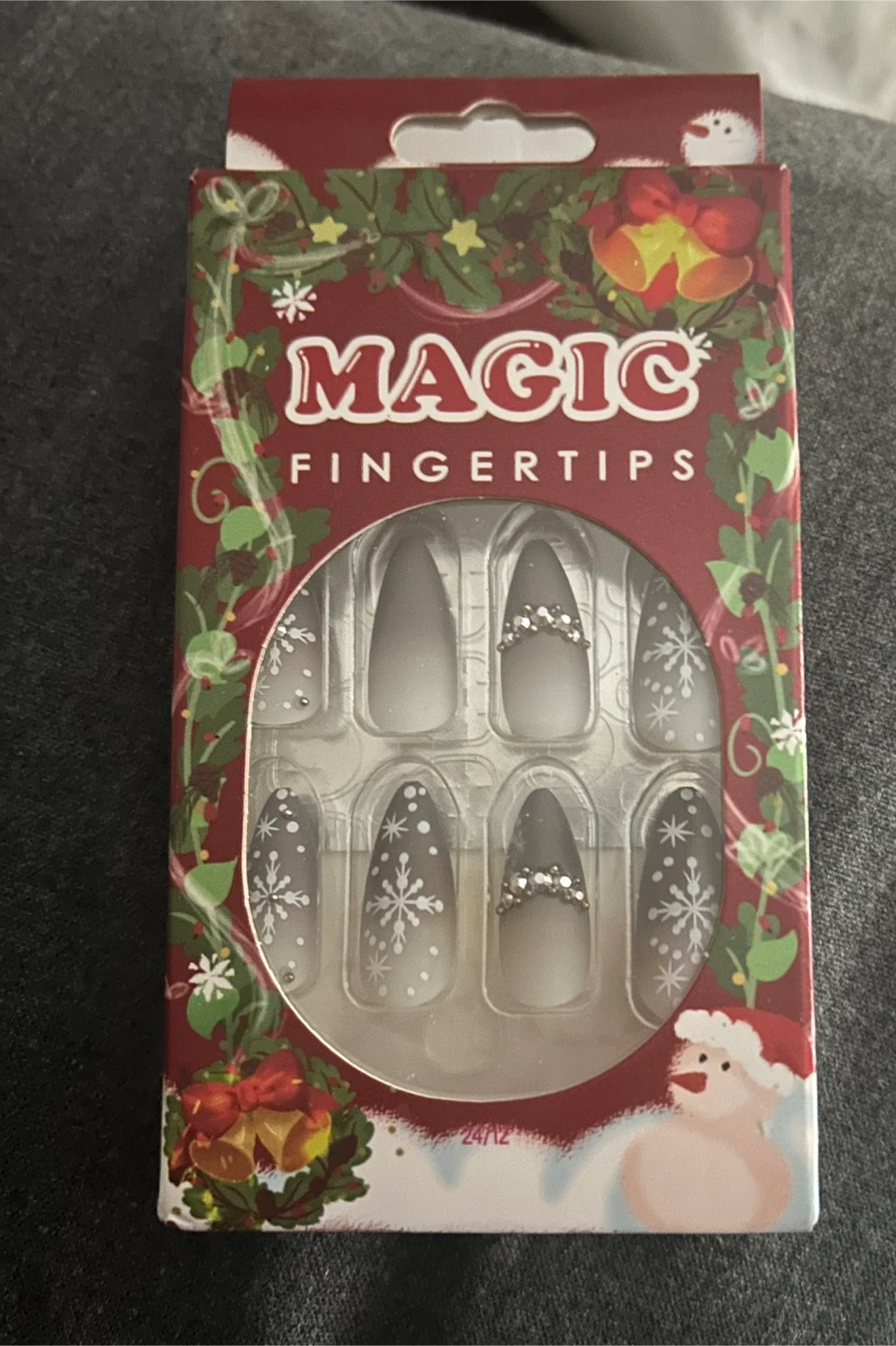Magic Fingertips Christmas Press-On Nails