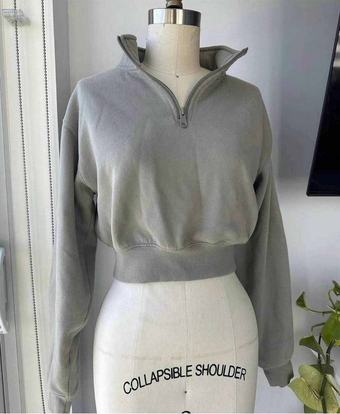 1/4 zip sweater size Xs