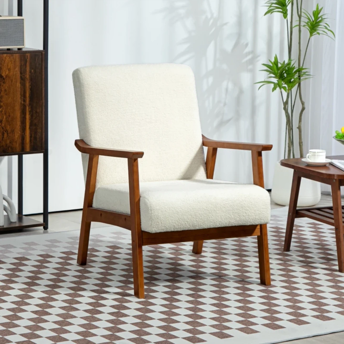 🤍 Bouclé Accent Chair – Brand New🥕