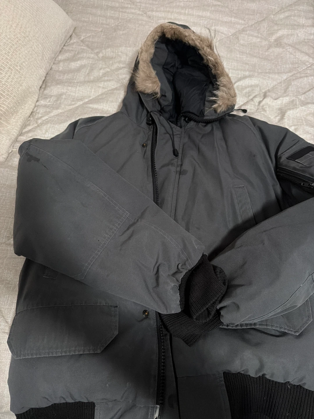 Canada Goose- Size M/M - photo 2
