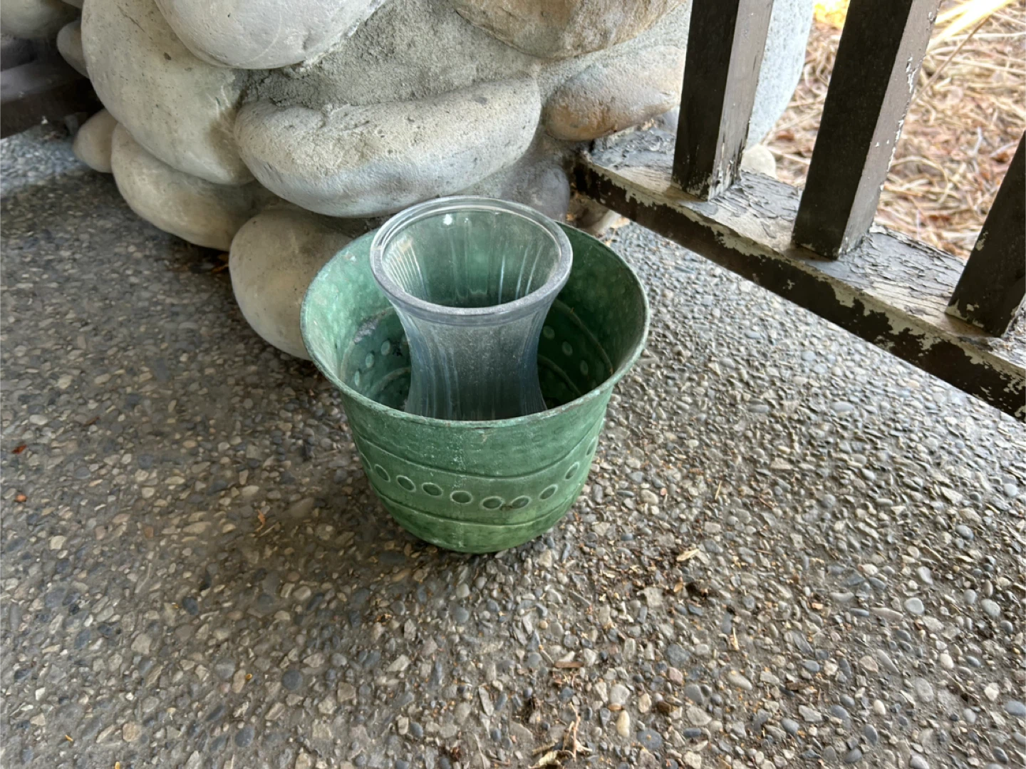 Green Flower Pot & Glass Vase - photo 2