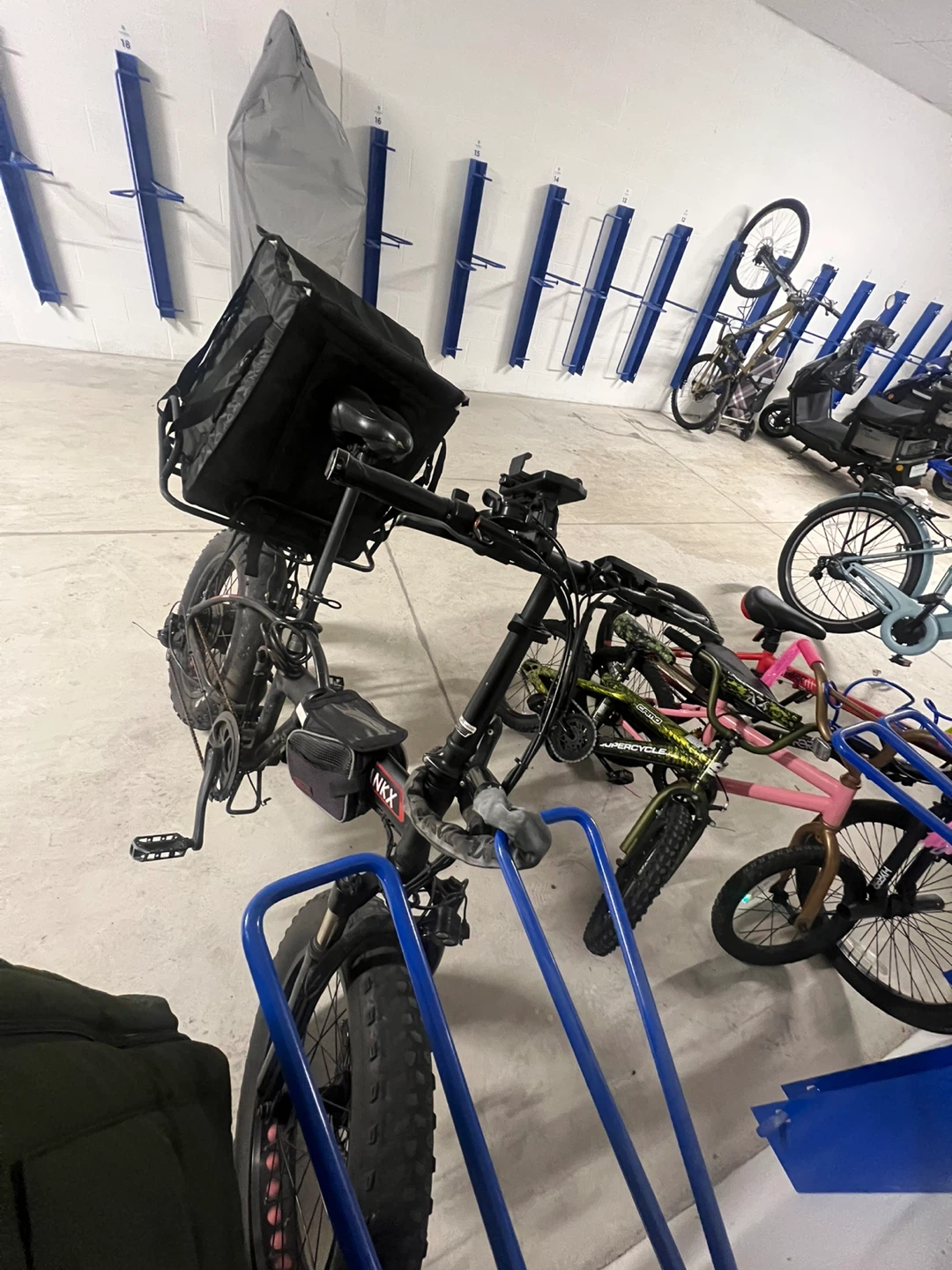 Supercycle Fat Tire Ebike with Sahar Accessories