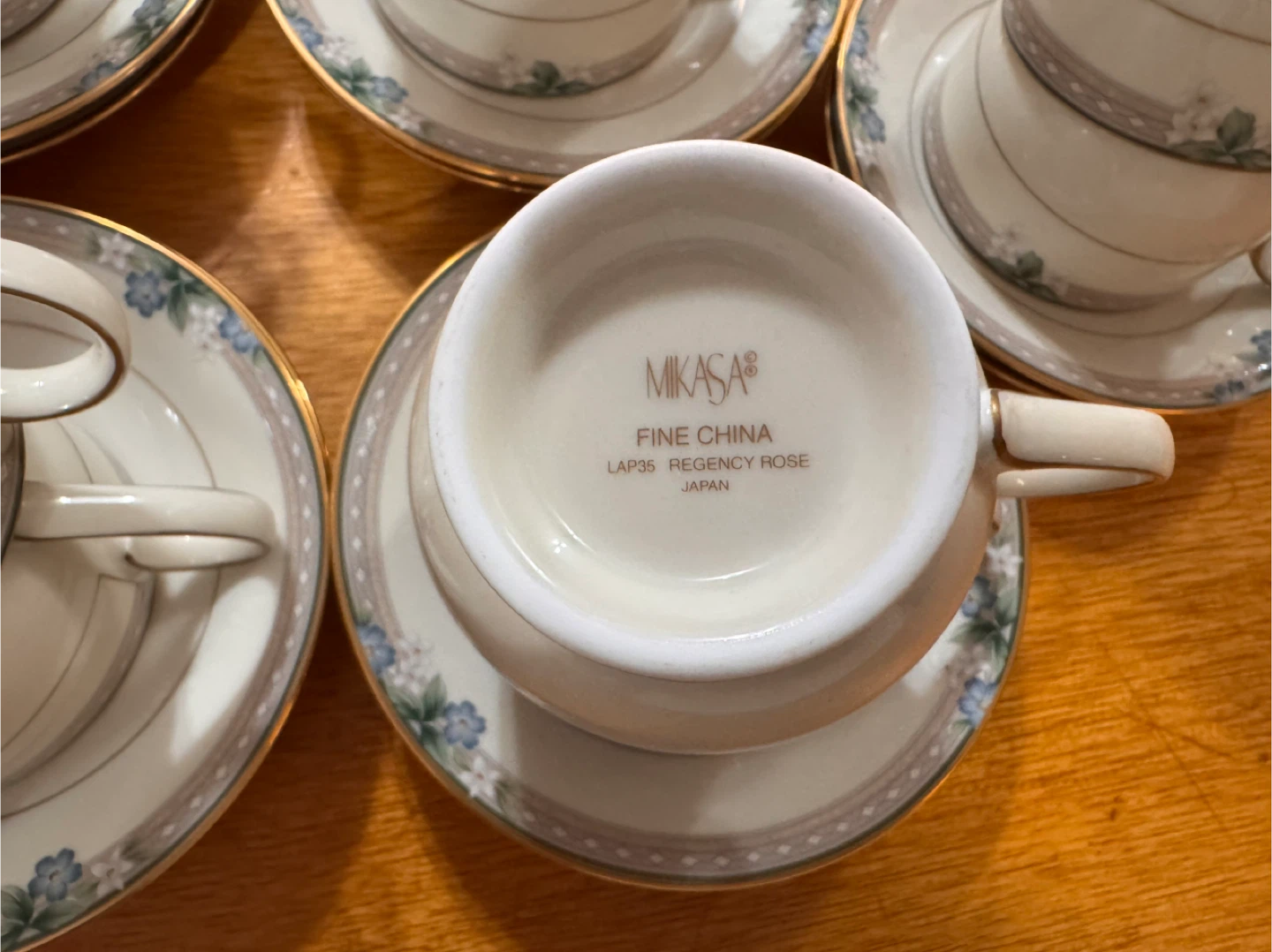 Valentine Sale 12 Fine China Regency Rose Cup & Saucer Set - photo 2