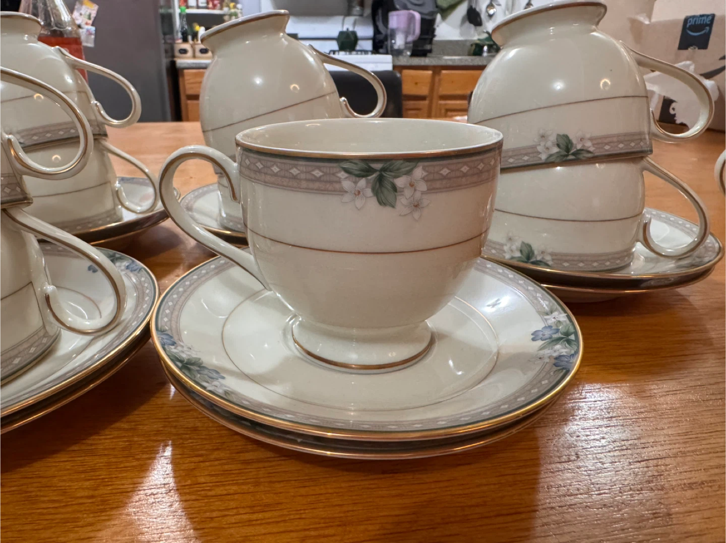 Valentine Sale 12 Fine China Regency Rose Cup & Saucer Set - photo 4