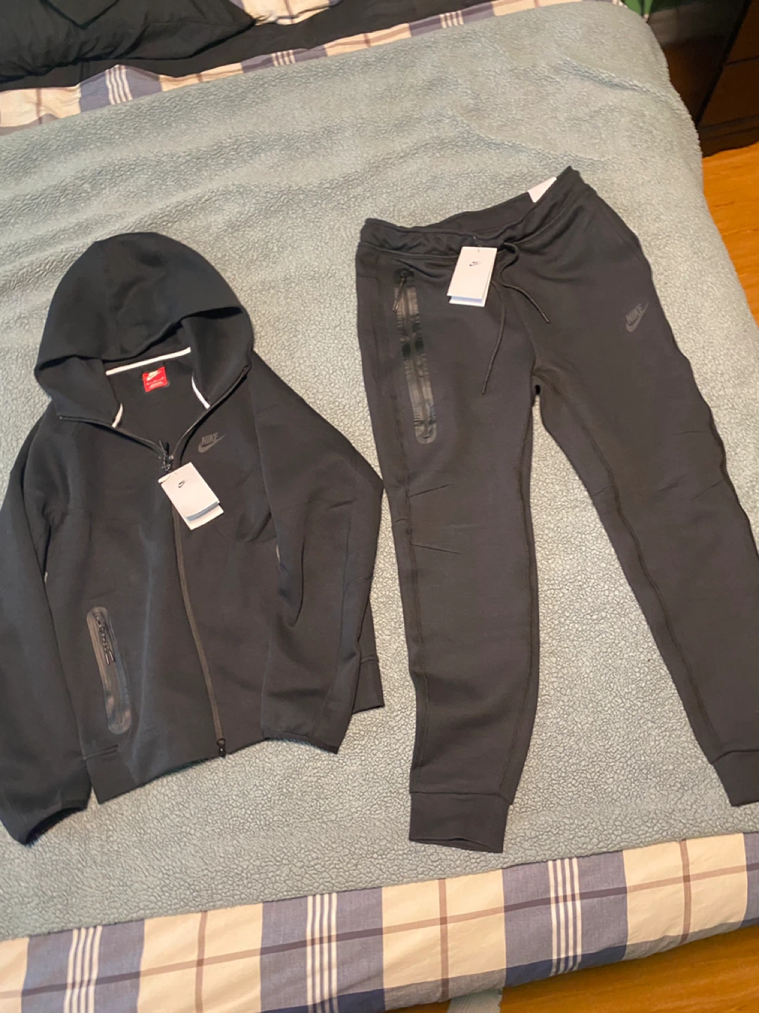 New Nike Tech Fleece Black Tracksuit