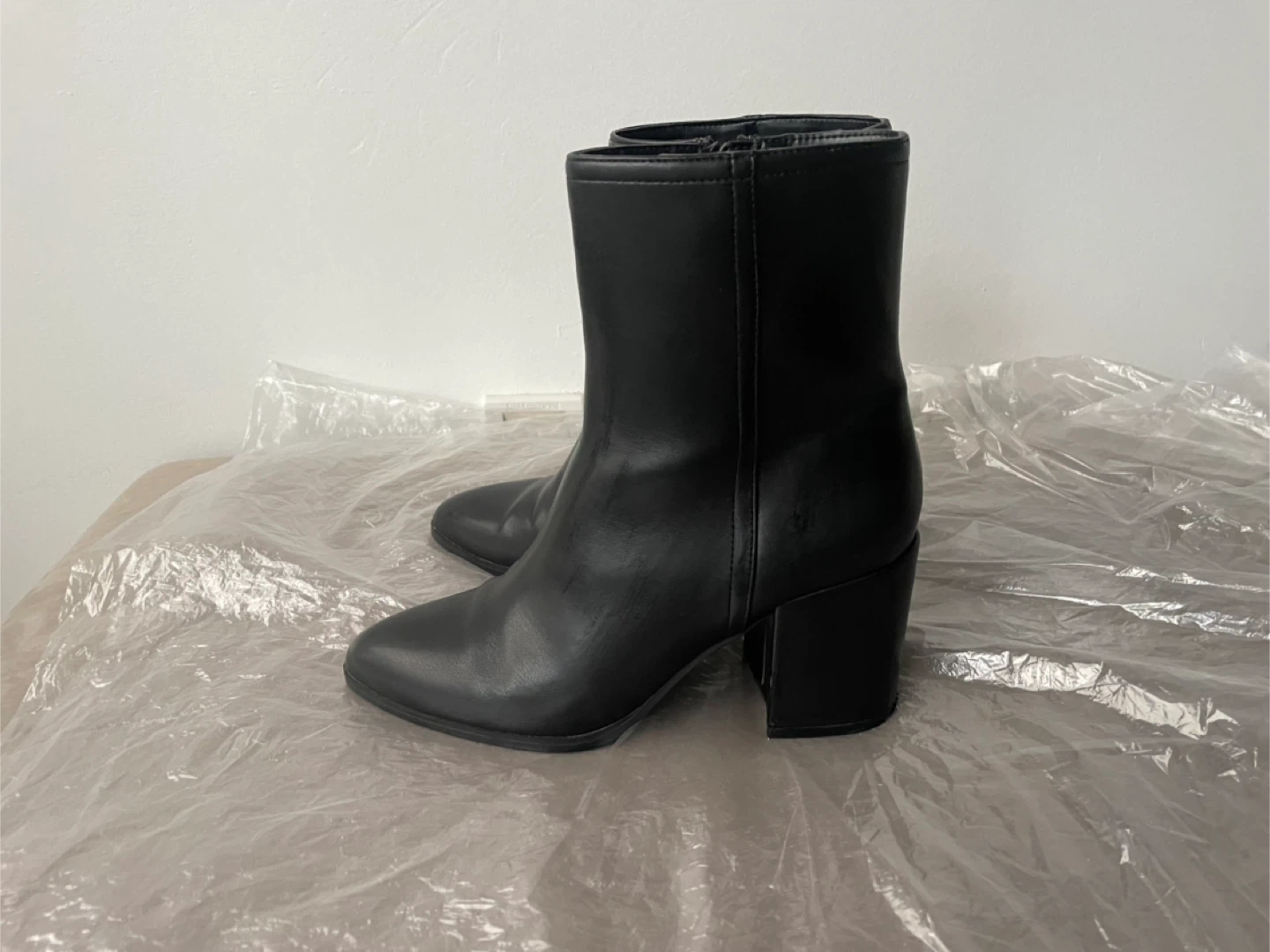 Madden girl Black block heel Ankle Boots. Size 7.5 - photo 3