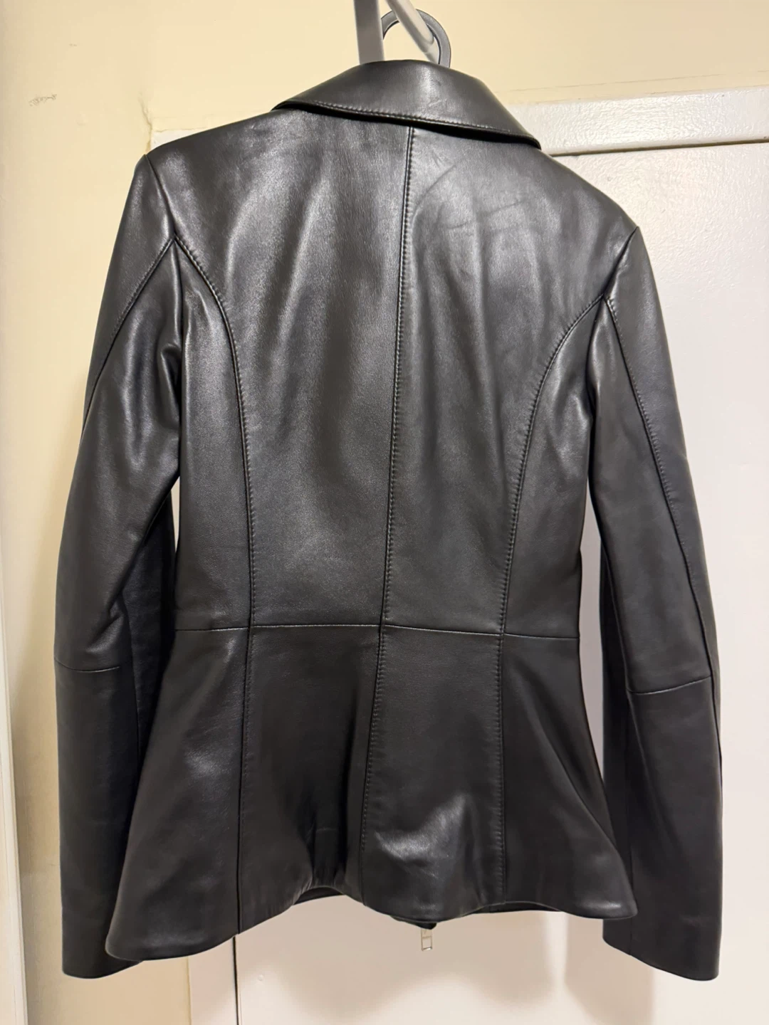 Hugo Boss Leather Jacket - Size 32 - photo 3