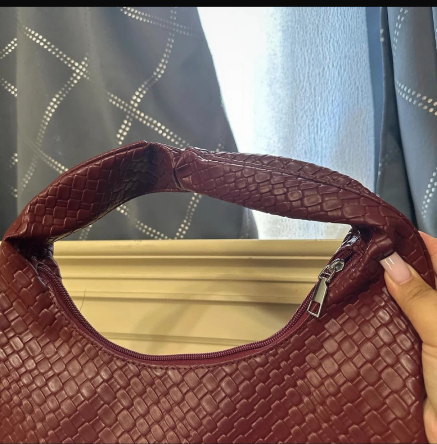 Burgundy Woven Shoulder Bag - photo 2