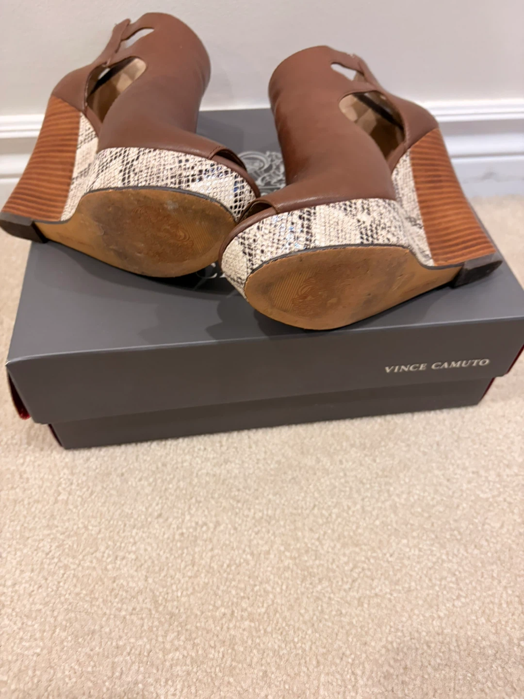 Women’s Vince Camuto Whitnee wedge sandles- size 6.5 - photo 2