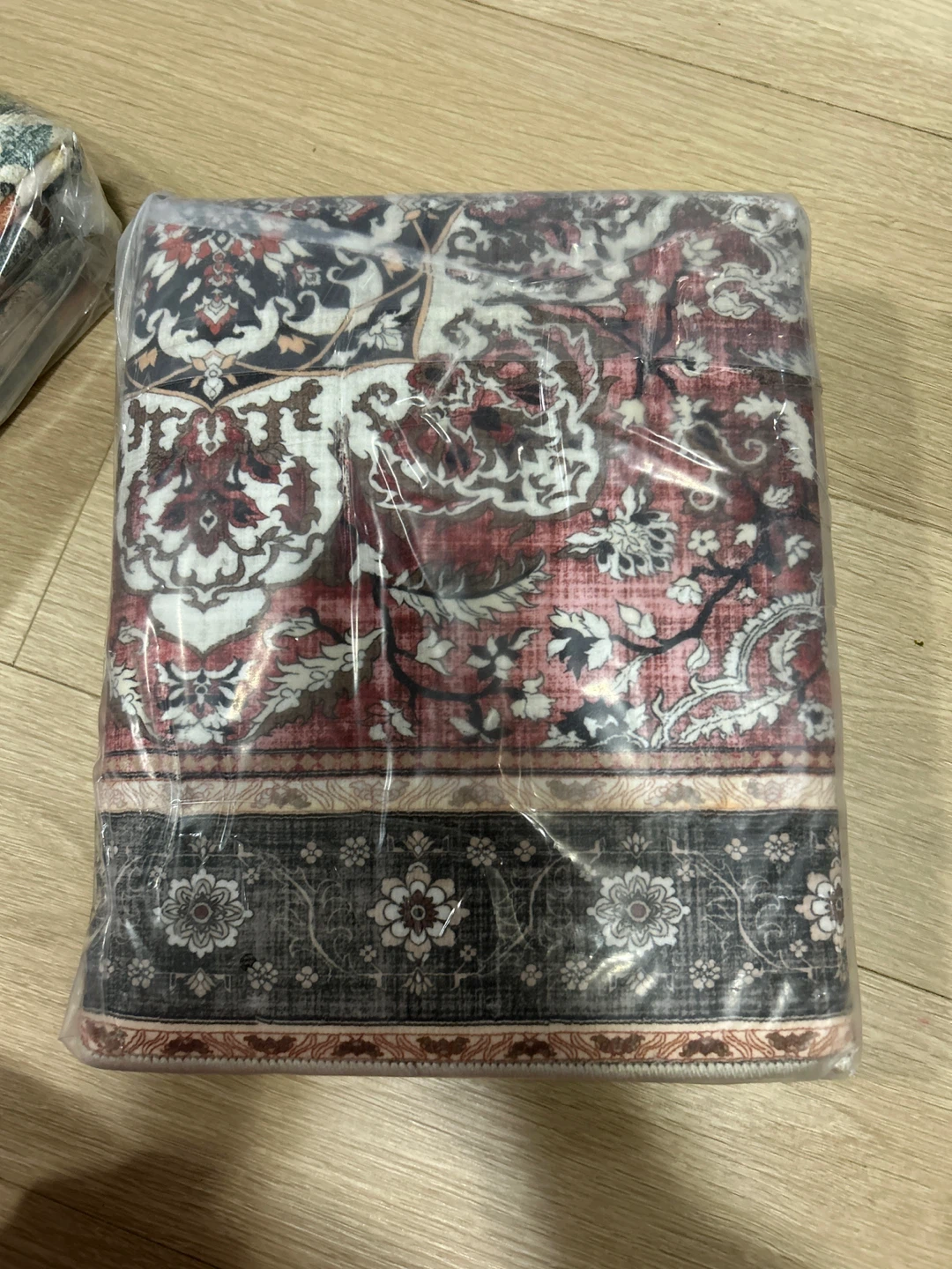 Vintage Stair Treads Rugs, New in Package🥕 - photo 3