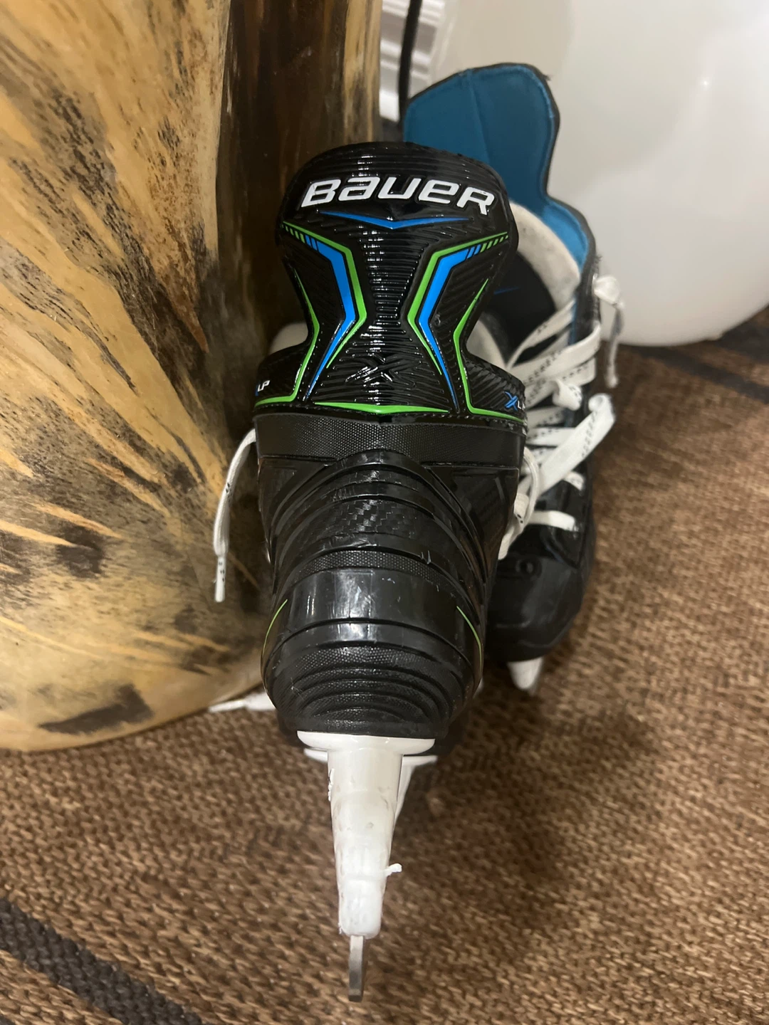 Bauer XLP Youth Size Y12 Ice Skates - photo 2