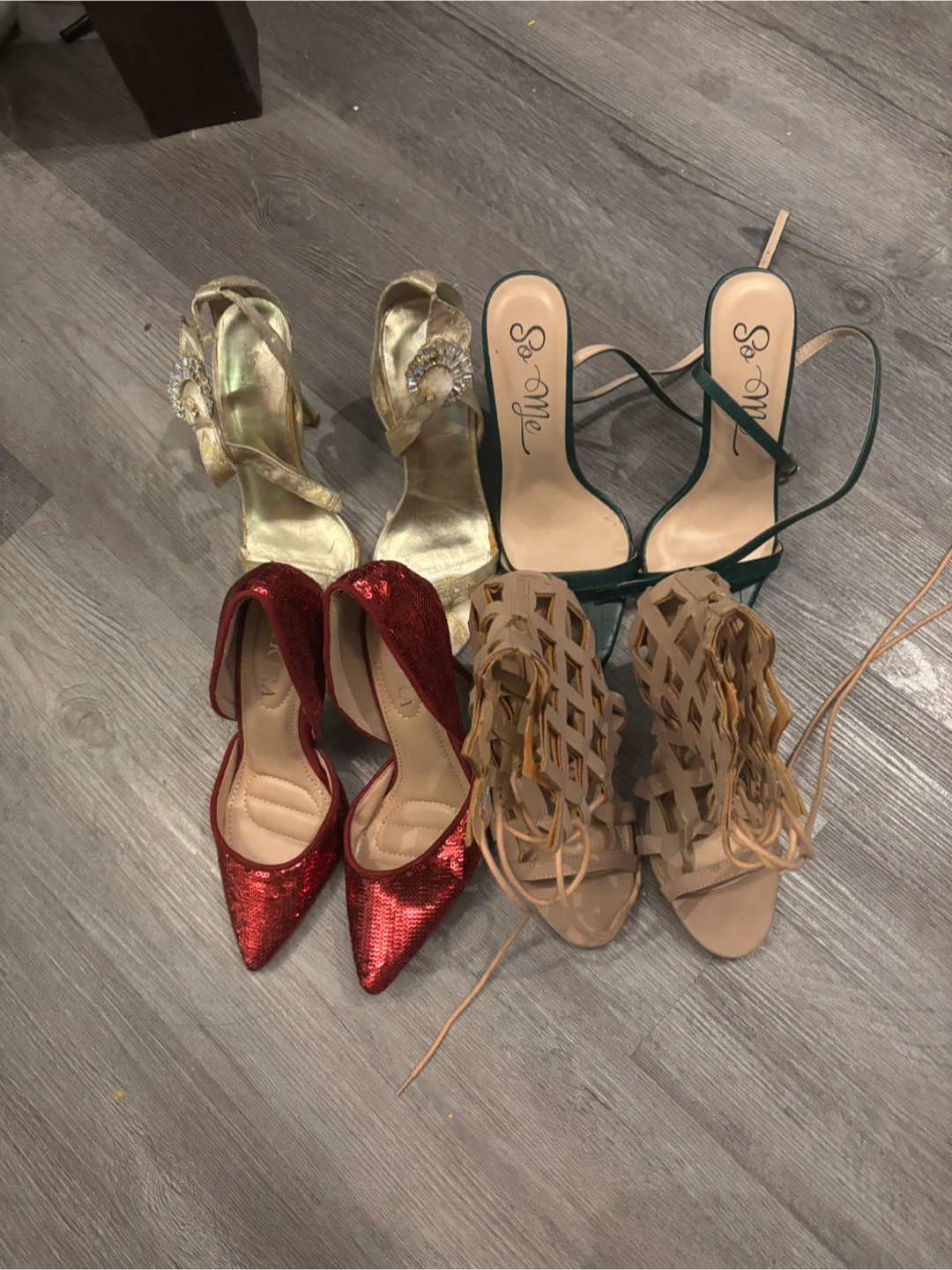Selection of shoes, different colors - photo 2