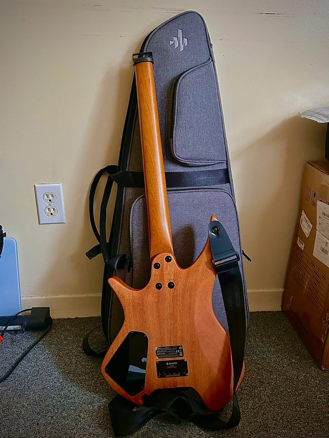 Headless Electric Guitar with Case - photo 3