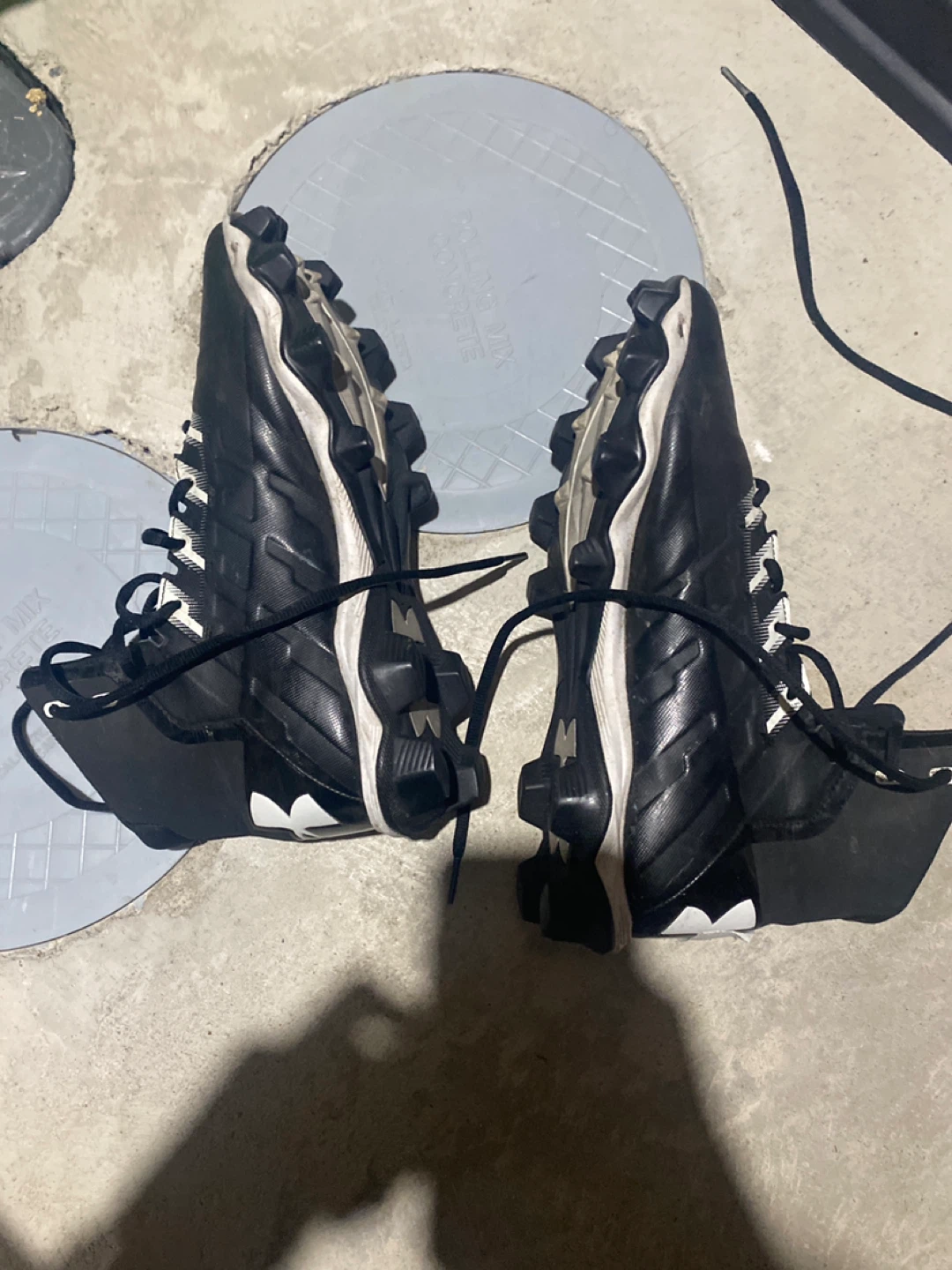 Under Armour Football Cleats - Size 10 - photo 2