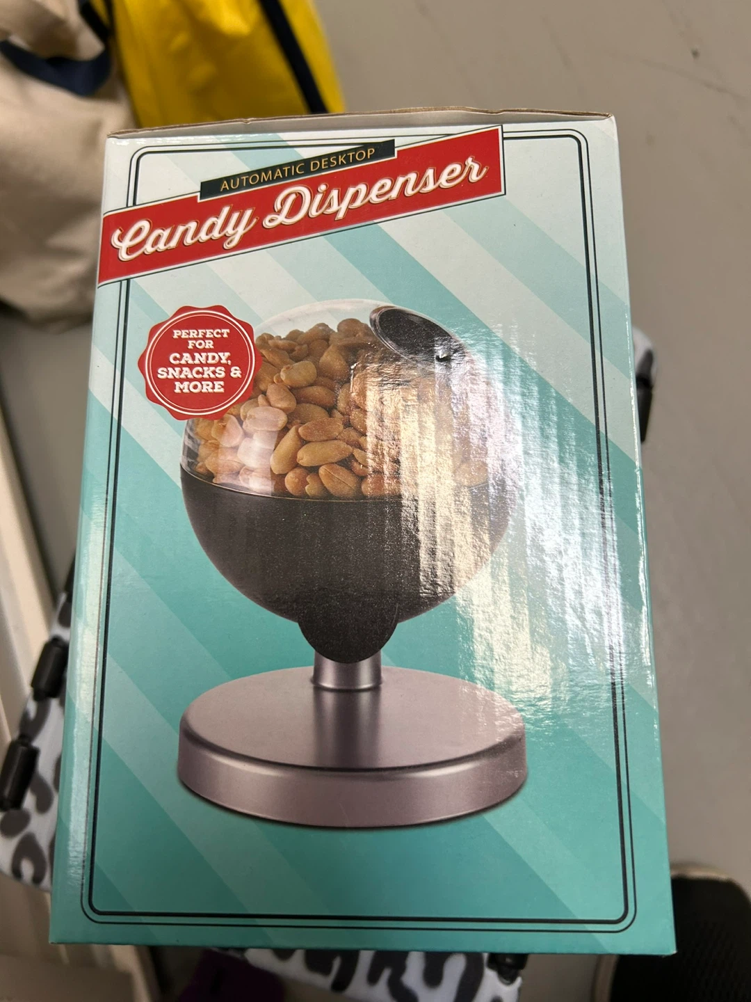 Automatic Desktop Candy Dispenser