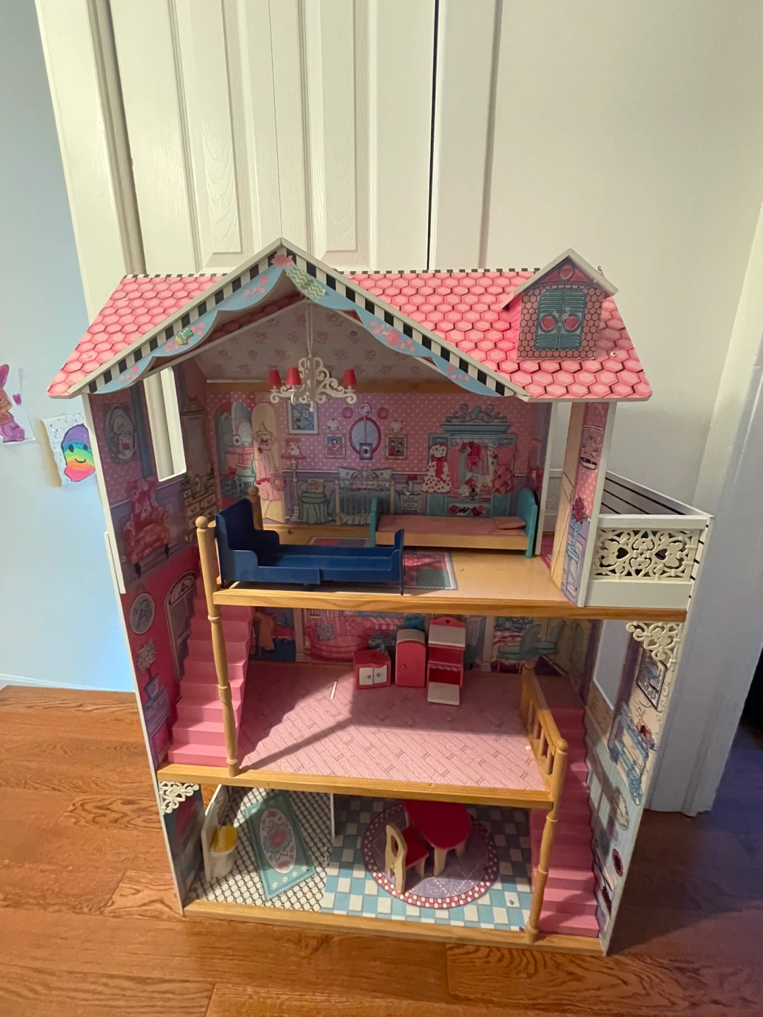 Dollhouse - Pink & White