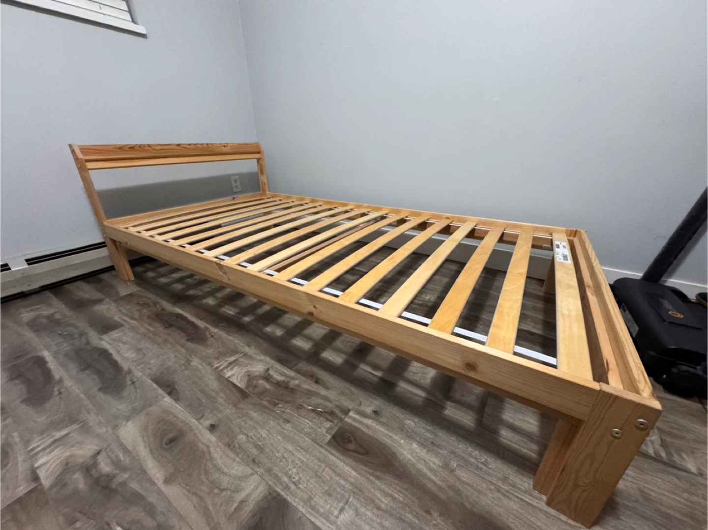 LIKE NEW IKEA Twin Bed Frame+Slats+Mattress - photo 5